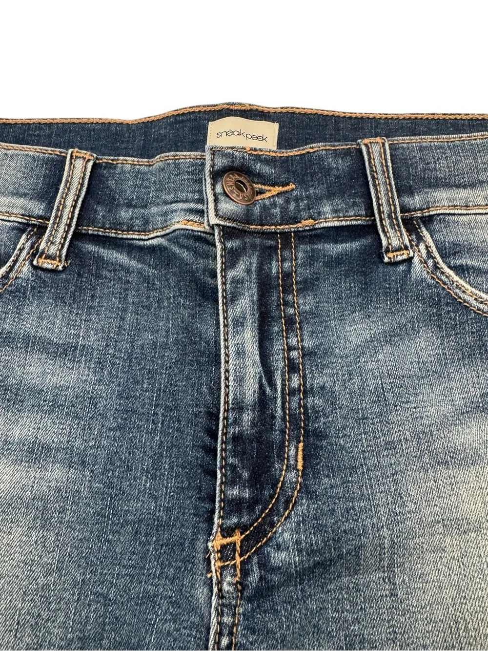 Sneak Peak Cut Off Distressed Mid Rise 9.5